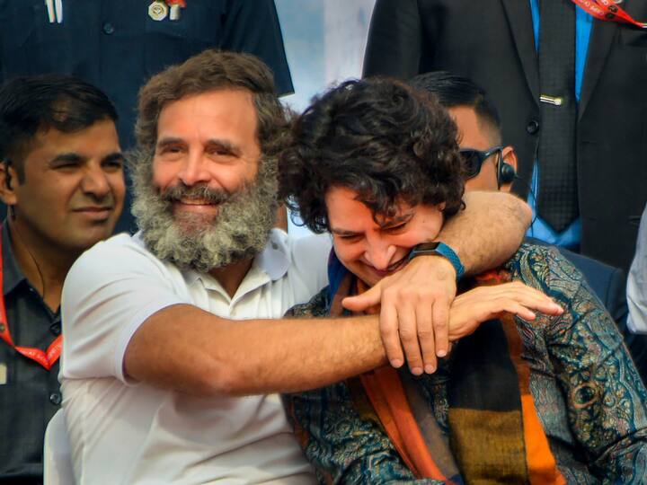The brother-sister duo of Rahul Gandhi and Priyanka Gandhi Vadra was seen sharing some affectionate moments during the event. The yatra resumed after a nine-day Christmas and New Year break. (Source: PTI)