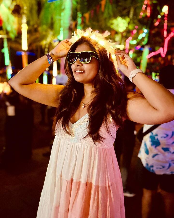 ఆ కామెడీ షో తో మంచి పాపులారిటీ.Photo Credit@Rithu Chowdary/Instagram