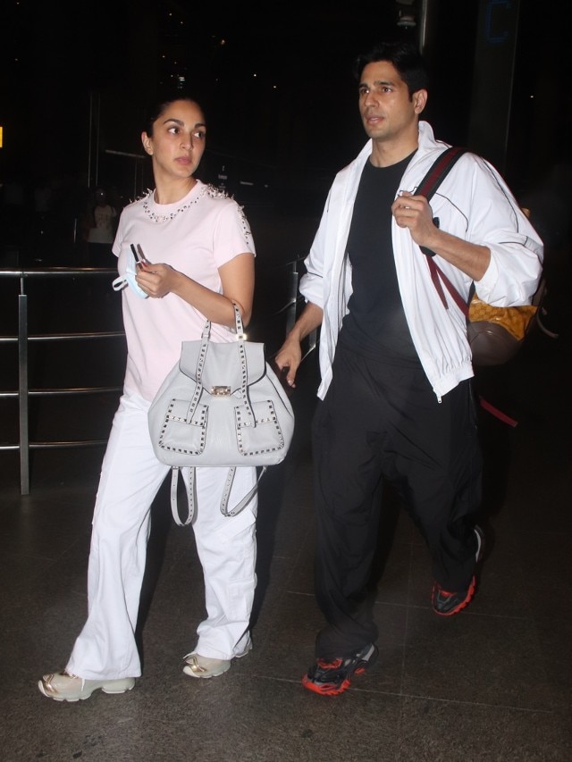 Sidharth Malhotra And Kiara Advani Back From Vacation