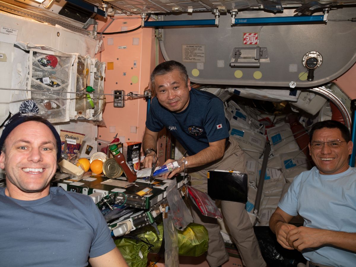 Cassada, Wakata and Rubio shared a meal on Christmas Eve inside the ISS, and shared a picture of the same. (Photo: NASA)