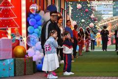 Prithvi Ambani Birthday Bash: પૃથ્વી અંબાણીના બર્થ ડેમાં ઉમટ્યા સ્ટાર્સ, બાળકો સાથે કૂલ લુકમાં જોવા મળ્યો કરણ જોહર