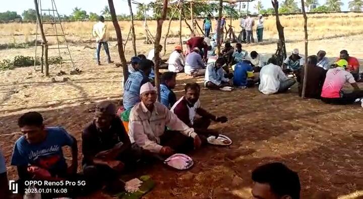 दरम्यान, रिफायनरीचा समर्थन करणाऱ्या कोणत्याही नेत्याला गावात फिरु देणार नाही अशी भूमिका देखील यापूर्वीच विरोधकांनी घेतली होती.