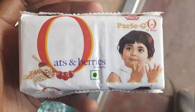 Viral News Did you know Parle-G biscuits have other flavours as well even Twitter is equally surprised Viral News: ਪਾਰਲੇ ਜੀ ਬਿਸਕੁਟ ਦਾ ਨਵਾਂ ਫਲੇਵਰ ਦੇਖ ਟਵਿਟਰ 'ਤੇ ਹੋਈ ਚਰਚਾ, ਫੋਟੋ ਹੋਈ ਵਾਇਰਲ, ਲੋਕਾਂ ਨੇ ਕਿਹਾ- ਸਾਨੂੰ ਤਾਂ ਸਿਰਫ ਇੱਕ ਹੀ ਪਤਾ ਹੈ...