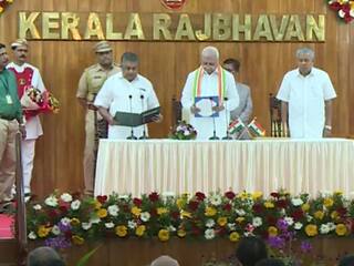 Kerala Politics: साजी चेरियन फिर बने मंत्री, जानें- राज्यपाल आरिफ मोहम्मद खान ने क्यों मानी पिनराई विजयन की सलाह?
