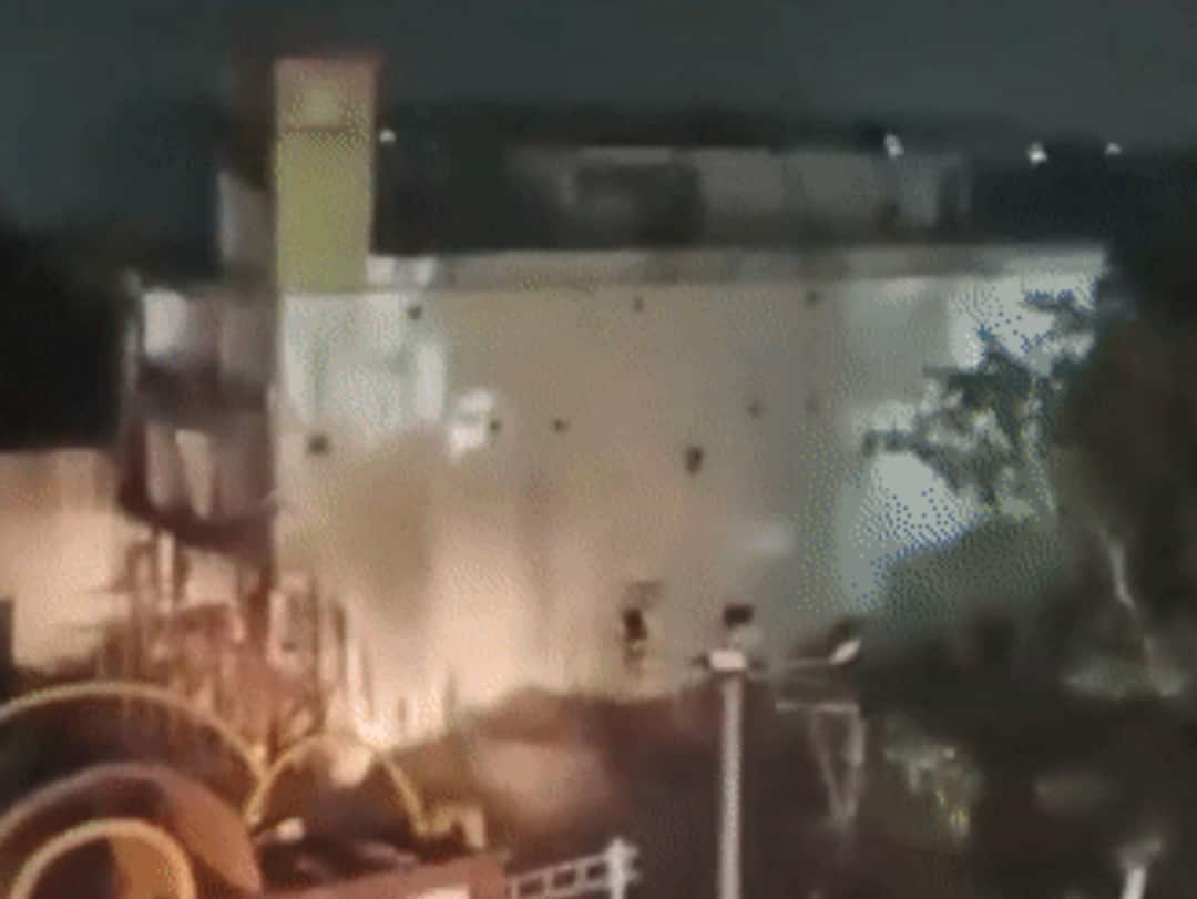 Illegal Hotel Of BJP Leader Accused In Murder Case Razed In MP’s Sagar: Video Hotel Of BJP Leader, Accused In Jagdish Yadav Murder Case Razed With Dynamites In MP’s Sagar Illegal Hotel Of BJP Leader Accused In Murder Case Razed In MP’s Sagar: Video