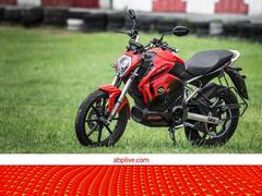 Electric Bike Under 1.5 Lakh: बजट में आती हैं ये शानदार पावर रेंज वाली इलेक्ट्रिक मोटरसाइकिलें, देखें तस्वीरें