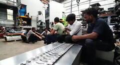 In Pics : कंपनीची बत्ती गुल; कामकाज ठप्प