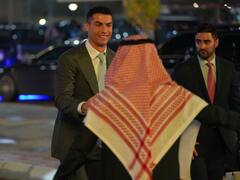 Photo: 'रोनाल्डो' झाला मालामाल, सौदी अरेबियाच्या वतीने खेळण्यासाठी दरवर्षी 1800 कोटी रुपये