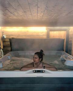 Finland Visit: प्लान कर रही हैं सोलो ट्रिप? तो झीलों के देश फिनलैंड का लें मजा, एक्ट्रेस सोनाक्षी ने शेयर किया अपना अनुभव