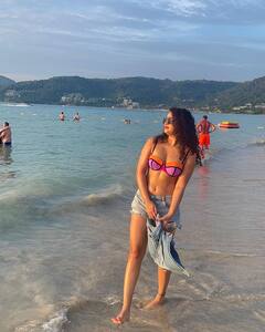 బీచ్ లో ‘హంట్’ బ్యూటీ అప్సర రాణి