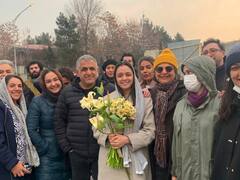 गिरफ्तारी के तीन हफ्ते बाद जेल से बाहर आईं ऑस्कर विनिंग अभिनेत्री, हिजाब प्रोटेस्ट का किया था समर्थन