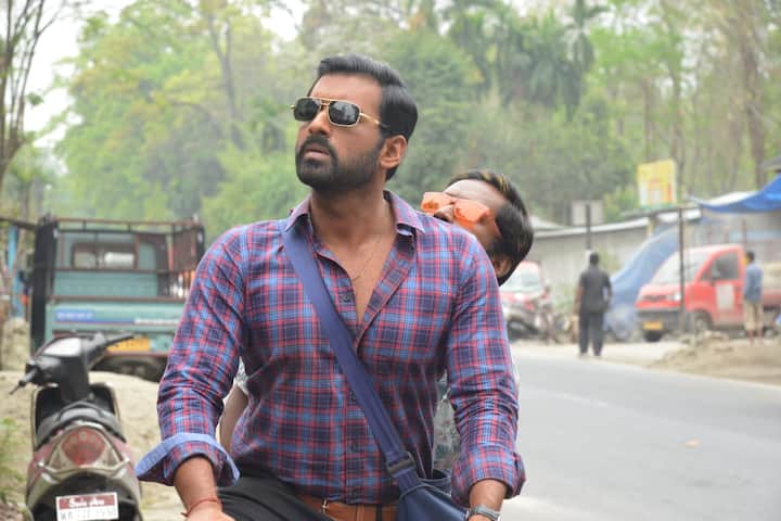 পর্দায় অঙ্কুশ ওরফে কেষ্টর ওপর ভার পড়ে এক খুনিকে ধরে দেওয়ার। সেই নিয়ে আবর্তিত হবে এই সিরিজের গল্প।