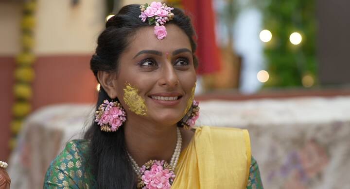 'रंग माझा वेगळा' ही छोट्या पडद्यावरील लोकप्रिय मालिका आहे.