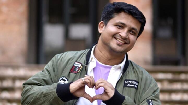 প্রযোজনা সংস্থা 'শ্রী ভেঙ্কটেশ ফিল্মস' (SVF) তাঁদের ২০২৩ সালের প্রথম ছবির মুক্তি নিয়ে একেবারে তৈরি। রাহুল মুখোপাধ্যায়ের প্রেমের গল্প নিয়ে তৈরি 'দিলখুশ' আসছে খুব শীঘ্রই।