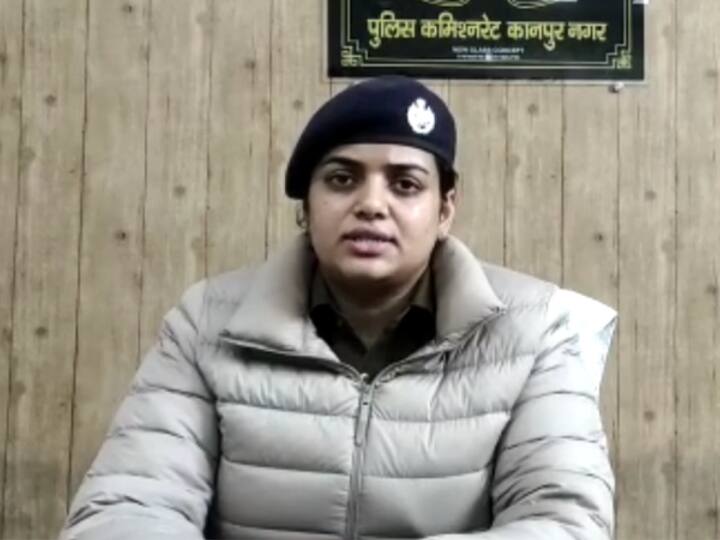 UP News Two drunken policemen molest woman by entering her house in Kanpur, suspended ann Kanpur: नशे में धुत दो पुलिसकर्मियों पर घर में घुसकर महिला से छेड़छाड़ का आरोप, निलंबित किए गए