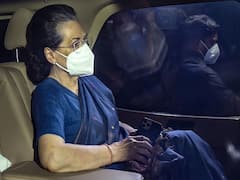 চলতি বছরে দ্বিতীয়বার, হাসপাতালে ভর্তি সনিয়া