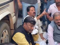 धर्मांतरण विवाद: नारायणपुर जाने से प्रतिनिधिमंडल को रोका, सड़क पर बैठ फूट-फूटकर रोए पूर्व मंत्री