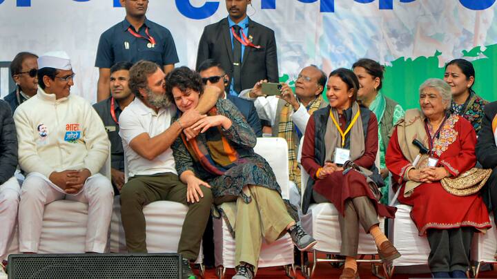 यावेळी राहुल गांधी आणि प्रियांका गांधी यांच्यातील फारच सुंदर बॉण्डिंग पाहायला मिळालं.