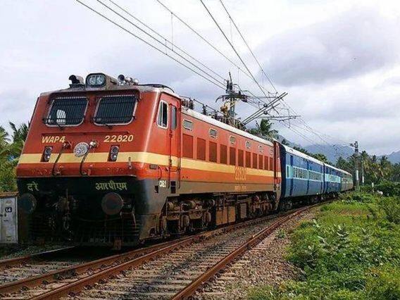 Canceled Train Today 4 January 2023: More than 300 trains canceled today due to fog, 16 routes changed, see list Cancelled Train Today 4 January 2023: ધુમ્મસને કારણે આજે 300 થી વધુ ટ્રેનો રદ, 16ના બદલાયા રૂટ, જુઓ યાદી