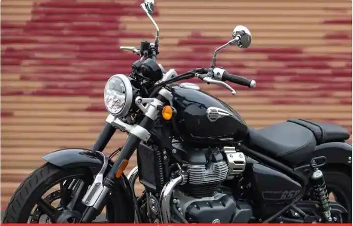 Bike News: বিশ্ব বাজারে লঞ্চ হচ্ছে একের পর এক নতুন বাইক, তা সত্ত্বেও চিন্তা কমল না। রয়্য়াল এনফিল্ডের চিন্তা বাড়াল ডিসেম্বরের সেল। যদিও নয়ডার অটো শোতে বেশ কয়েকটি নতুন প্রোডাক্ট আনতে চলেছে কোম্পানি।