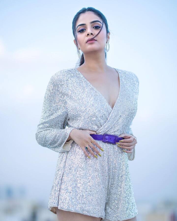 శ్రీముఖి అందమైన ఫోటోస్. Image Credit: Sreemukhi/Instagram