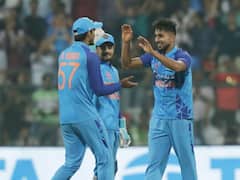 WATCH: Umran Malik Breaks Bumrah's Record For Fastest Ball By An Indian, Clean Bowls Dasun Shanaka With 155 Kmph Delivery