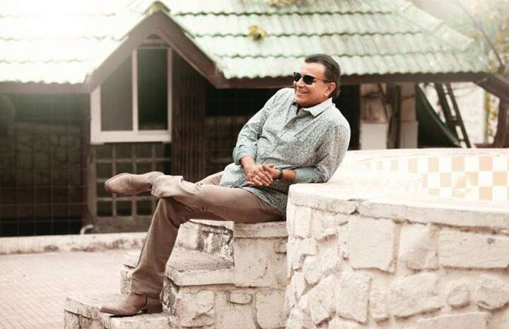 वहीं रिपोर्ट्स की मानें तो मिथुन की टोटल नेटवर्थ करीब 40 मिलियन डॉलर्स है. जो भारतीय रुपए के हिसाब से ढाई सौ करोड़ से भी ज्यादा है.