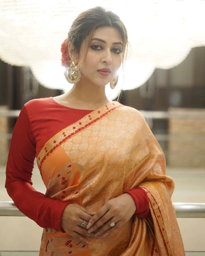 ‘पार्वती’ बनकर ऑडियंस के दिलों पर राज करने वाली 29 साल की सोनारिका भदौरिया बहुत पढ़ी-लिखी हैं.