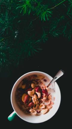 Health Tips : डोळ्यांच्या दृष्टीपासून ते हाडांच्या मजबूतीपर्यंत काजूचे एक, दोन नाही तर अनेक फायदे