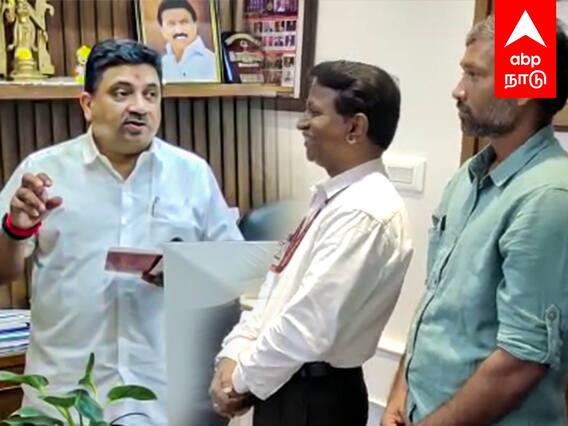 Palanivel Thiyagarajan : கலீல் ஜிப்ரான் கவிதைகள் உதவியாளருக்கு வாசித்து காட்டிய