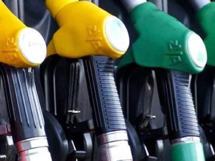 Petrol Diesel Price: petrol diesel price on 5th  January 2023 in chennai Petrol Diesel Price: பெட்ரோல் விலையில் மாற்றமா? 229வது நாள் விலை நிலவரம் என்ன?