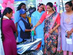 மகளிருக்கென பிங்க் நிற பெட்ரோல் நிலையம்...எங்கு தெரியுமா ....?