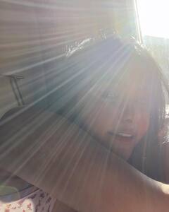 Adah Sharma:  అదాశర్మ అరచేతిలో సూర్యుడు