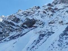 लद्दाख के द्रास में -25 डिग्री सेल्सियस तापमान के बीच खेला जा रहा है आइस हॉकी, देखें तस्वीरें