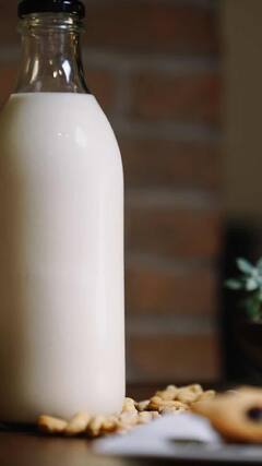 Health Tips : डोळ्यांच्या दृष्टीपासून ते हाडांच्या मजबूतीपर्यंत काजूचे एक, दोन नाही तर अनेक फायदे