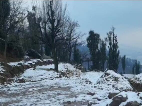 Snowfall Pictures: इंंडिया गेट पर स्नोफॉल! पहाड़ों का रिकॉर्ड तोड़ रही दिल्ली, यहां पड़ती बर्फ तो क्या होता?