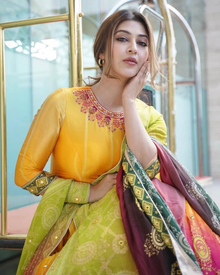 सोनारिका भदौरिया ने एक बार बताया था कि जब ‘देवों के देव... महादेव’ में ‘पार्वती’ के रोल के लिए उन्हें ऑफर दिया गया तो उनका ये ऑफर एक्सेप्ट करने का कोई प्लान नहीं था.