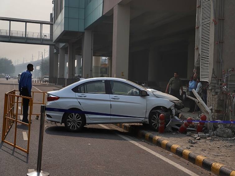 5 Days After Noida B.Tech Student Accident, Police Yet To Trace Culprits 5 Days After Noida B.Tech Students Accident, Police Yet To Trace Culprits