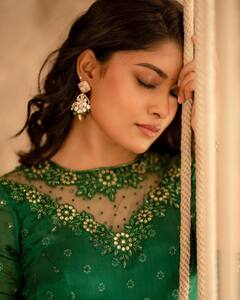 Ammu Abhirami:  ‘மையால கண்ணெழுதி என் வாலிபத்த மயக்குறியே..’ அசுரன் புகழ் அம்முவின் புது போட்டோஸ்!