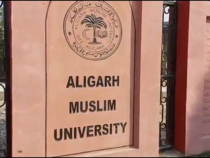 Aligarh News AMU withdraws order containing data of Kashmiri students ANN Aligarh News: कश्मीरी छात्रों के डाटा वाले आदेश को AMU ने लिया वापस, पुलिस ने मांगी थी डिटेल्स