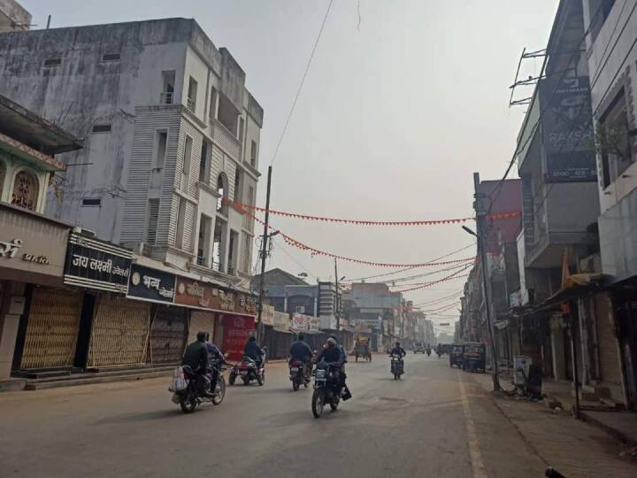 Bastar News: छत्तीसगढ़ में धर्मांतरण को लेकर विरोध, लोगों ने किया बंद का आह्वान, खाली दिखी सड़कें Chhattisgarh conversion Uproar in Bastar division people called for bandh roads were seen empty ann Bastar News: छत्तीसगढ़ में धर्मांतरण को लेकर विरोध, लोगों ने किया बंद का आह्वान, खाली दिखी सड़कें