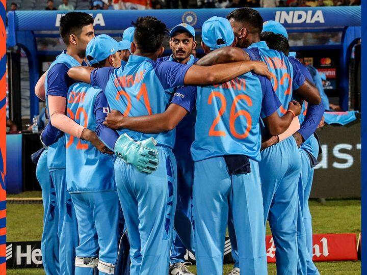 IND vs SL T20 : भारत आणि श्रीलंका यांच्यात सुरु टी20 मालिकेतील दुसरा सामना भारताने गमावल्यामुळे श्रीलंकेने मालिकेत 1-1 अशी बरोबरी साधली आहे. आता तिसरा सामना शनिवारी 7 जानेवारी रोजी होणार आहे.