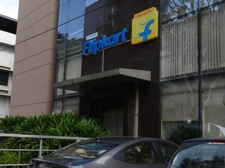 End Of Bansal Era as Flipkart Co-Founder binny bansal has stepped down from board of e commerce firm Sachin Bansal Flipkart Co-Founder: फ्लिपकार्टमधून 'बंसल' युगाचा अस्त; बिन्नी बंसल यांचा राजीनामा, पुढे काय करणार ई-कॉमर्स कंपनीचे फाउंडर?