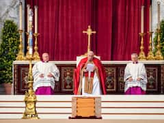 Thousands Gather In Vatican City To Mourn Former Pope Benedict At His Funeral | Pics