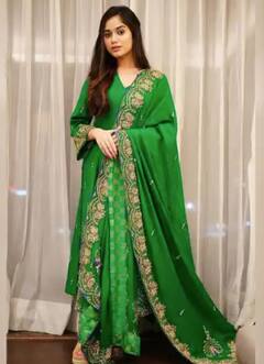 Jannat Zubair Pics: ਮਹਿੰਦੀ ਫੰਕਸ਼ਨ ਲਈ ਸੰਪੂਰਣ ਪਹਿਰਾਵੇ ਦੀ ਭਾਲ ਕਰ ਰਹੇ ਹੋ? ਜੰਨਤ ਜ਼ੁਬੈਰ ਦੇ ਇਸ ਪਹਿਰਾਵੇ 'ਤੇ ਇੱਕ ਨਜ਼ਰ ਮਾਰੋ