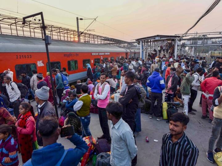 Indian Railways Run Special Train for Magh Mela 2023 Prayagraj Check Full Schedule Magh Mela 2023 Trains: प्रयागराज माघ मेला के लिए रेलवे की खास तैयारी, चलाई जाएंगी स्पेशल गाड़ियां, यहां देखें लिस्ट