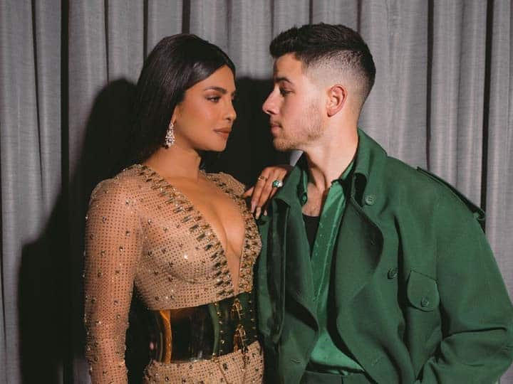 Priyanka Chopra revealed what she got as a gift from ambanis on her wedding with Nick Jonas Priyanka Chopra Wedding: प्रियंका चोपड़ा को अंबानी परिवार से क्या मिला था वेडिंग गिफ्ट? एक्ट्रेस ने दिया था दिल छू लेने वाला जवाब