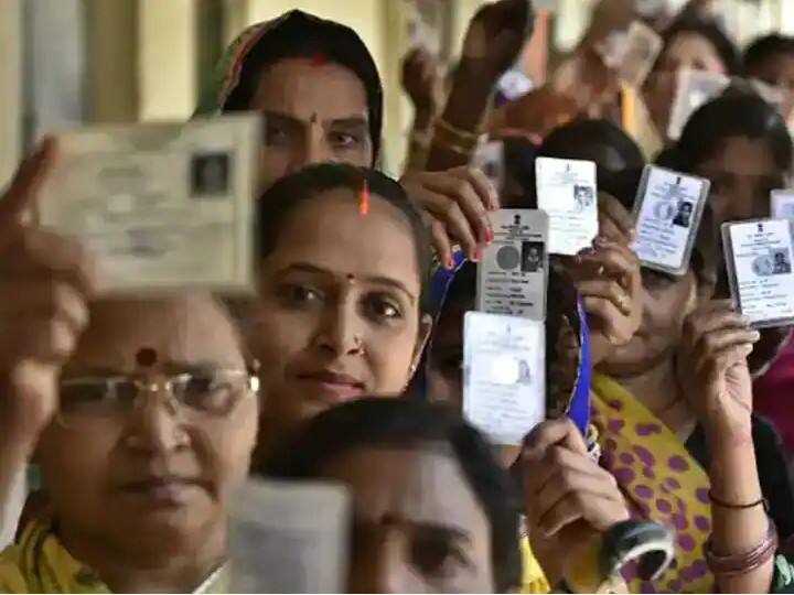 MP Election 2023 Women Voters Increased in Madhya Pradesh Voters List Updated by Election Commission of India ANN MP Election 2023: मतदाता सूची में नाम जुड़वाने के लिए महिलाओं में दिखा गजब का उत्साह, 41 जिलों में 'विमेन वोटर्स' आगे