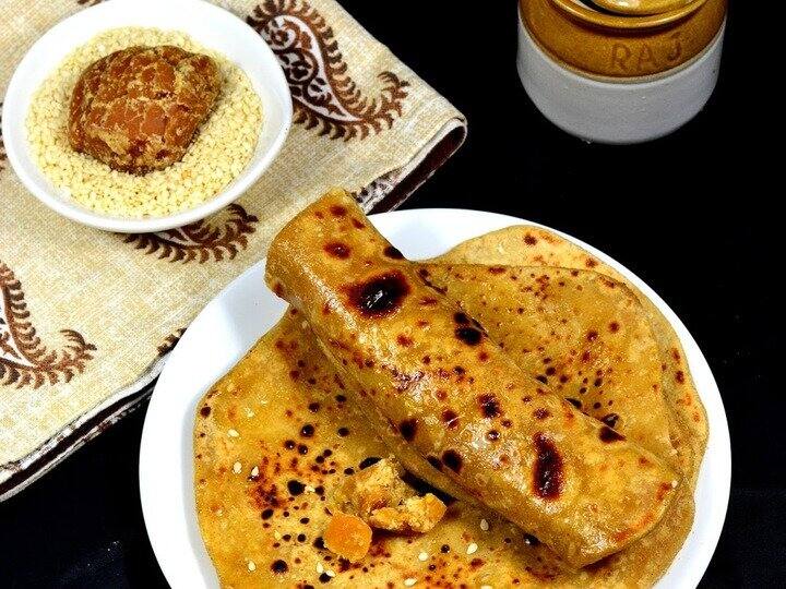 This Basant Panchami make super tasty and healthy jaggery and sesame parathas इस बसंत पंचमी बनाइए सुपर टेस्टी हेल्दी गुड़ और तिल के पराठे...फिट रहेंगे आप