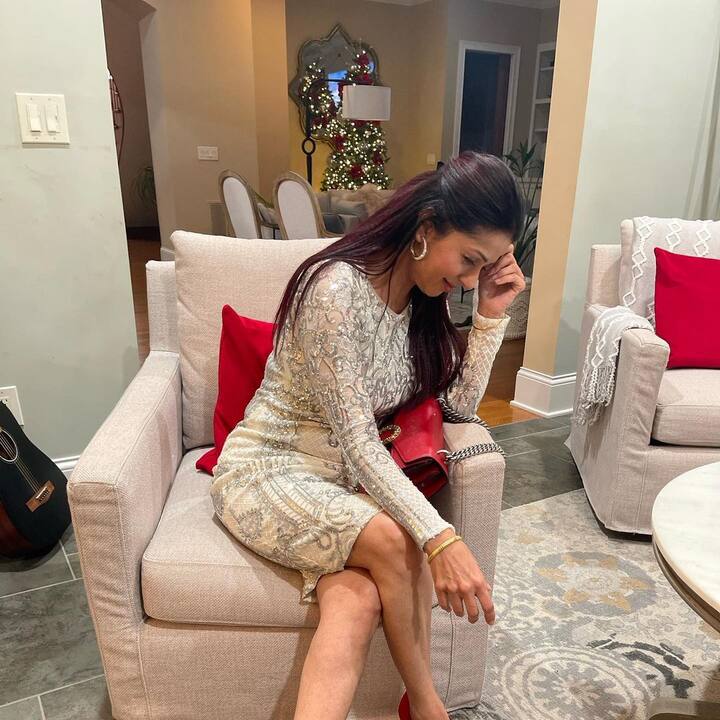 ఇటీవలే బటర్ ఫ్లై సినిమాలో కనిపించి మెప్పించింది. Image Credit: Bhumika Chawla/Instagram